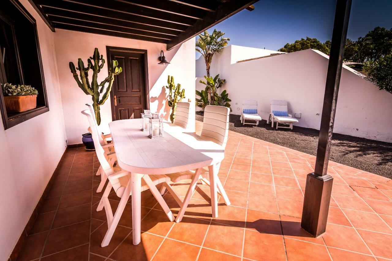 Villa Carmen Lanzarote กอสตา เตกีสเซ ภายนอก รูปภาพ