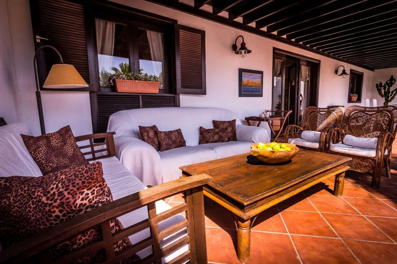 Villa Carmen Lanzarote กอสตา เตกีสเซ ภายนอก รูปภาพ